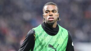 Borussia Dortmund verpflichtet Chukwuemeka fest