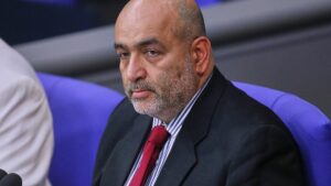 Nouripour kritisiert Stopp von Rüstungsexporten an Israel