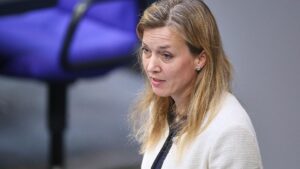 SPD-Fraktionsvize lobt außenpolitischen Kurs von Merz