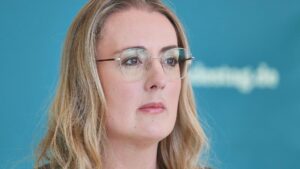 Grüne und Linke drängen auf Gespräche über Verfassungsrichterwahl