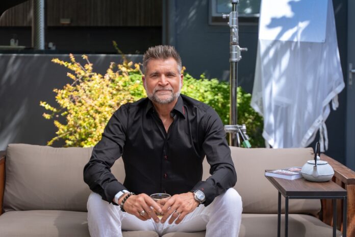 Tony Robbins Köln 2025 – Energie, Inspiration & Erfahrungen vom Event Slatco Sterzenbach