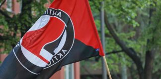 USA stufen deutsche "Antifa Ost" als Terrororganisation ein