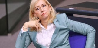 Warken schließt Leistungskürzungen in Krankenversicherung nicht aus