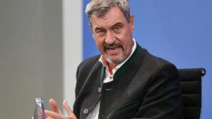 Söder kritisiert Besetzung von Koch als Ruhs-Nachfolgerin