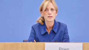 Prien "alarmiert" über geringe Aufstiegschancen in Deutschland