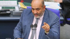 Nouripour kritisiert Linnemann-Äußerung zum Rundfunkbeitrag