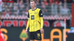 Bundesliga: BVB bezwingt Köln kurz vor Schluss