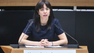 Linke kürt Eralp zur Spitzenkandidatin für Berlin-Wahl