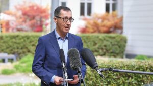 Özdemir: Schulen müssen zügig Geld für Digitalisierung bekommen