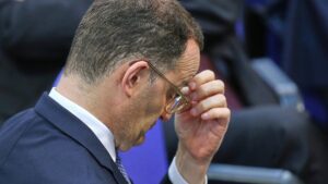 Politiker reagieren bestürzt auf Attacke auf Bürgermeisterin