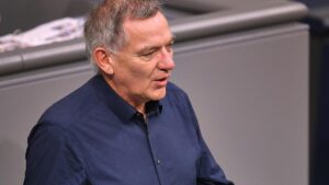 Van Aken verlangt Sanktionen gegen Israel