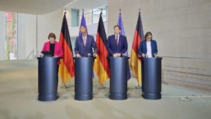 Auto-Gipfel: Merz will Autos mit CO2-Ausstoß auch nach 2035 zulassen