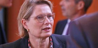 Justizministerin packt neues Firmenmodell an