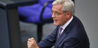 Röttgen drängt auf Reduzierung von Abhängigkeiten von China