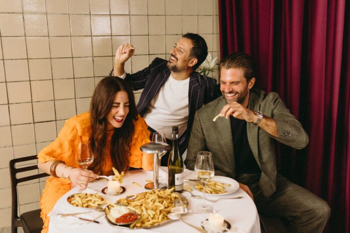 The Fritten stärkt Unternehmen mit Kreativität The Fritten Gründerteambild Fotograf Axmann-Rottler