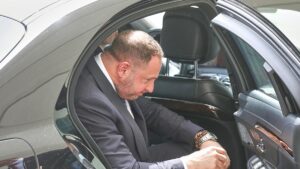 Selenskyj-Berater tritt nach Korruptionsrazzia zurück