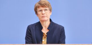 Grimm verlangt Lockerung des Kündigungsschutzes