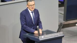 Kiesewetter nennt US-Friedensinitiative "Kapitulationsplan"