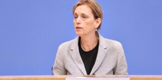 Familienministerin bei Alter für Social-Media-Verbot gesprächsbereit