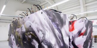 Meilenstein für KI-Innovation: neuland.ai erhält Zugang zur HPC-Infrastruktur neuland.ai erhält HPC Zugang für KI Innovation CLAIX-2023: HPC und KI Cluster des IT Center der RWTH Aachen University Photo Credits: IT Center der RWTH Aachen University