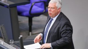 Hardt sieht leichte Fortschritte nach Treffen bei Trump