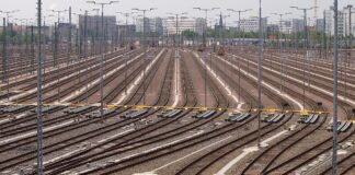 Bahn-Mitarbeiter lassen intern Frust raus