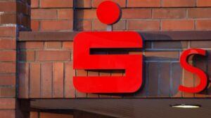 Zahl der Volksbanken und Sparkassen sinkt unter 1.000