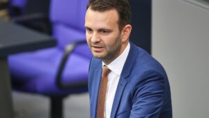 Bericht: CSU schickt Florian Dorn in Rentenkommission