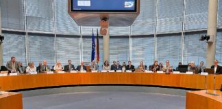 Drosten in Enquete-Kommission: "Es gibt keine deutsche Pandemie"