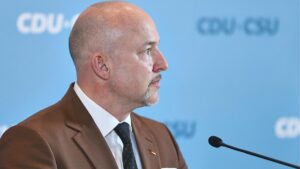 Union wirft AfD "Anti-Deutschland-Diplomatie" vor