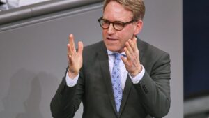 CDU-Politiker Henrichmann will Zivilschutz-Kurse für Kriegsfall