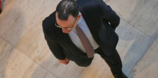 Spahn erwartet keinen höheren Krankenkassen-Zusatzbeitrag