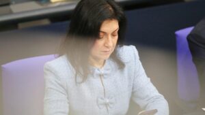 Reiche: "Wir müssen in Deutschland insgesamt mehr arbeiten"