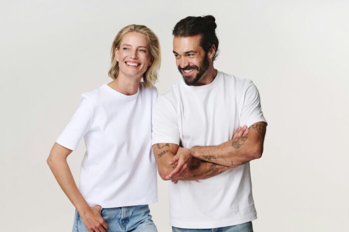 RINGANA - So einzigartig wie jede Liebesgeschichte. Hochwertige Wirkstoffpflege und multifunktionale Hybrid-Produkte.