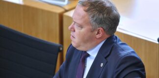 Voigt mahnt schnellere Umsetzung politischer Vorhaben im Bund an