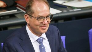 Dobrindt: Viele Hinweise zu Anschlag auf Berlins Stromnetz erhalten