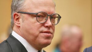 Voigt mahnt anderen Ton in Reformdebatte an