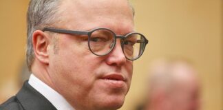 Voigt mahnt anderen Ton in Reformdebatte an