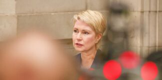 Schwesig: Privatisierung von Zahnarztkosten "völlig inakzeptabel"