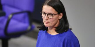 Grüne fordern mehr Schutz vor Extremismus im Bundestag