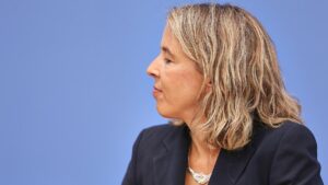 Ex-Wirtschaftsweiser Feld verteidigt Malmendier