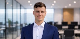 20-jähriger entwickelt KI für den Mittelstand und wird IHK Speaker KI-Agenten für den Mittelstand einfach erklärt Nicolas Hoffmann