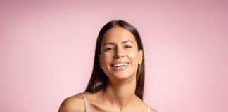 Muttertag 2026: Mehr Glanz für echte Heldinnen Muttertag Geschenk Beauty: Limitierte RINGANA Produkte 2026 RINGANA - RINGANA rückt diese besonderen Mütter bewusst in den Mittelpunkt und würdigt ihre Stärke.