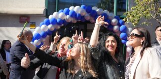 PM International eröffnet neue Büroräume in Valencia Neue Büroräume Valencia für PM International Excited Team Partner