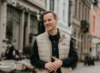 Finanzielle Freiheit beginnt nicht auf dem Konto, sondern im Kopf Vermögensaufbau: Finanzielle Bildung statt Trendkonsum Jan Moritz Becker