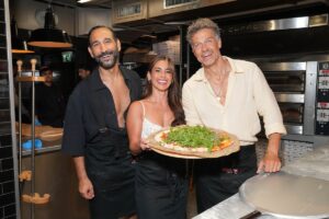L’Osteria und FIAT feiern Dolce Vita mit Prominenten in Berlin Bild Massimo Sinato, Sarah Engels, Wayne Carpendale L’Osteria x FIAT, The Style of Dolce Vita Event im L’Osteria Restaurant am Humboldthafen in Berlin am 02.07.2026 in Berlin Agency People Image Fotograf Bildcredits Daniel Hinz