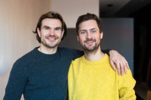 Vegane J*ghurtdrinks: vly erweitert Sortiment BU: v. l. Nicolas Hartmann und Moritz Braunwarth, Gründer und Geschäftsführer von vly. Copyright: Marc Stickler